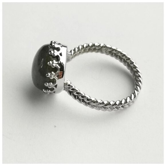Cabochon Labradorite Ring in Sterling Silver Tudor Revival Design - Picture 8 of 9